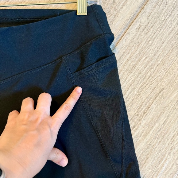 Lucy Tech Bike Shorts with Side-Pockets | Black | Size Medium | NWOT - Picture 4 of 4